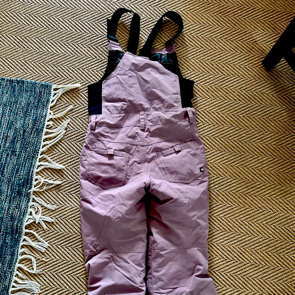 Youth medium snowboarding bibs. Like new